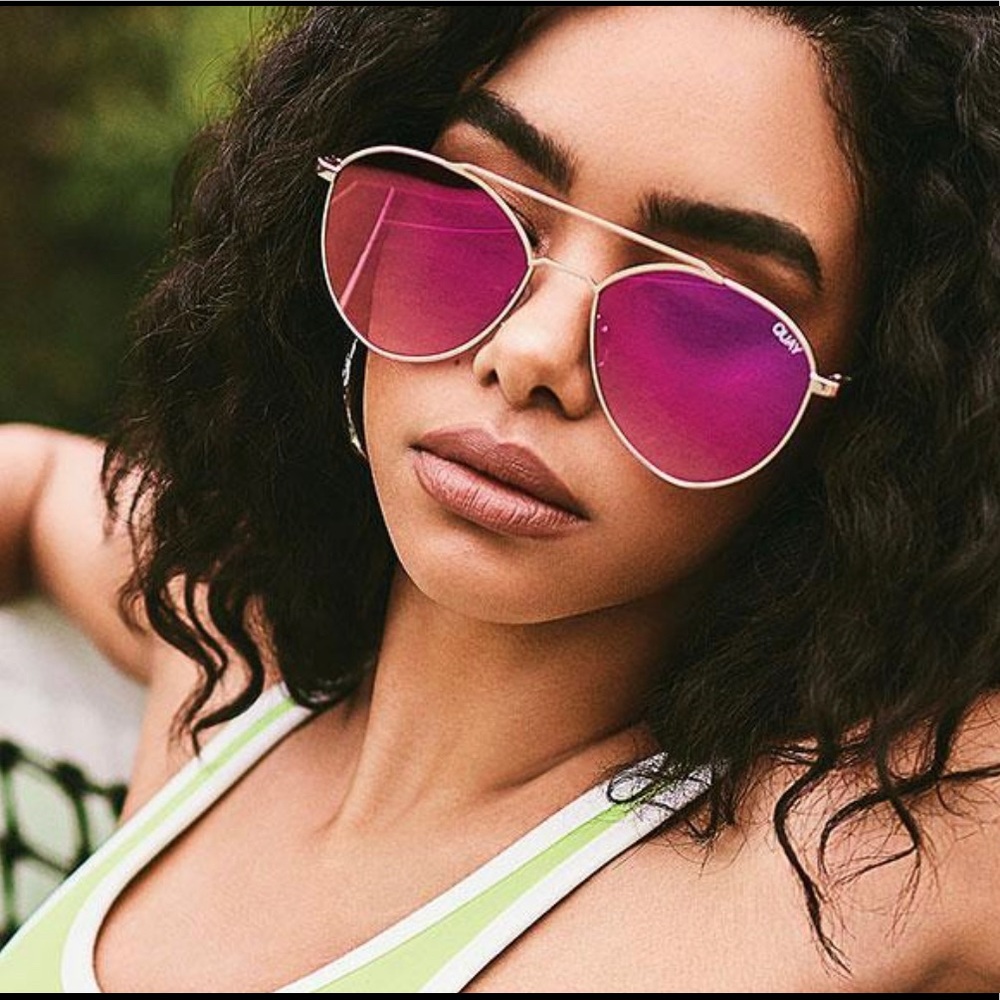 NWOT Quay dragonfly sunglasses